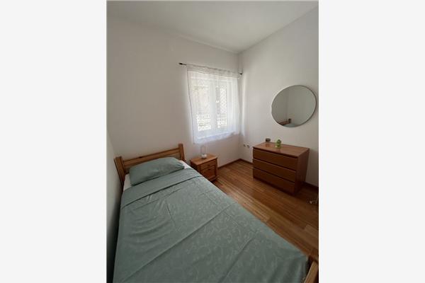 House K1, for 11 persons