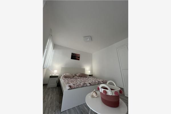 House K1, for 11 persons