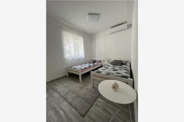 House K1, for 11 persons