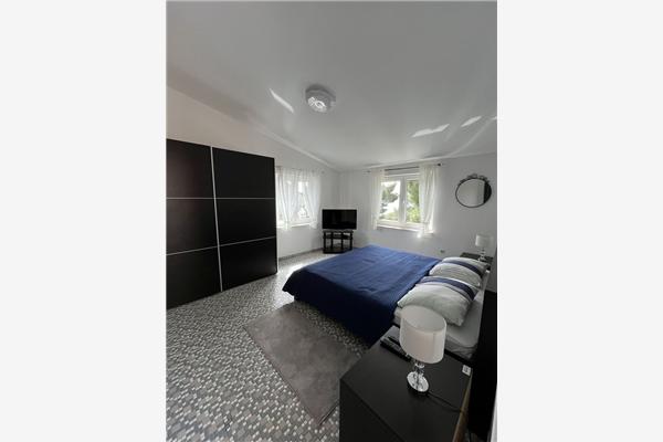 House K1, for 11 persons