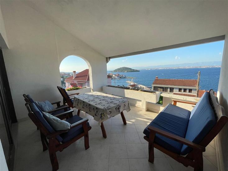 Apartment A1, for 6 persons