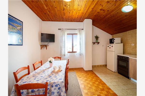 Apartment A1, for 7 persons