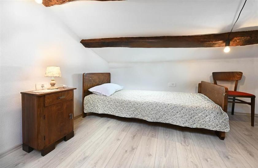 Apartment A2, for 5 persons