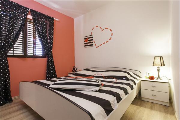 Apartment A1, for 8 persons