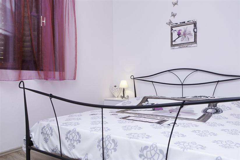 Apartment A1, for 8 persons