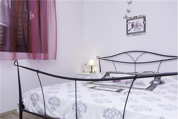 Apartment A1, for 8 persons