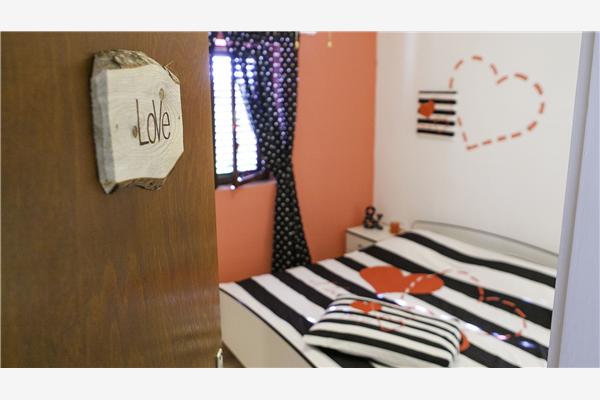 Apartment A1, for 8 persons