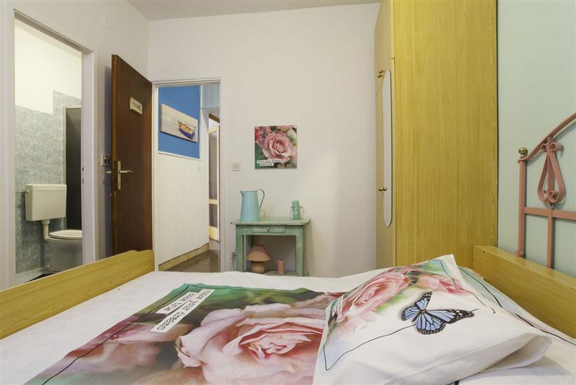 Apartment A1, for 8 persons