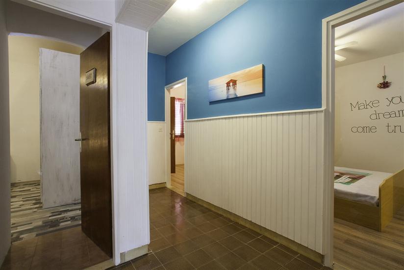 Apartment A1, for 8 persons