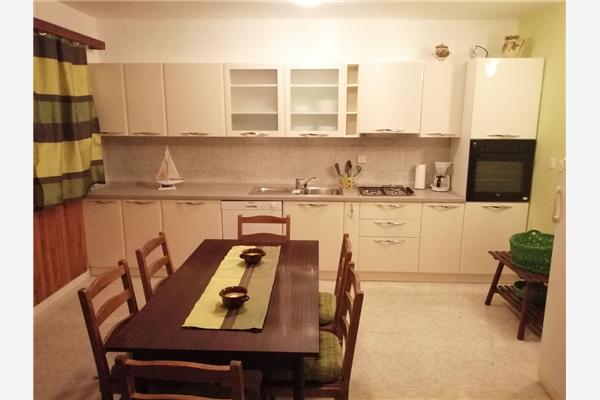 Apartment A1, for 8 persons