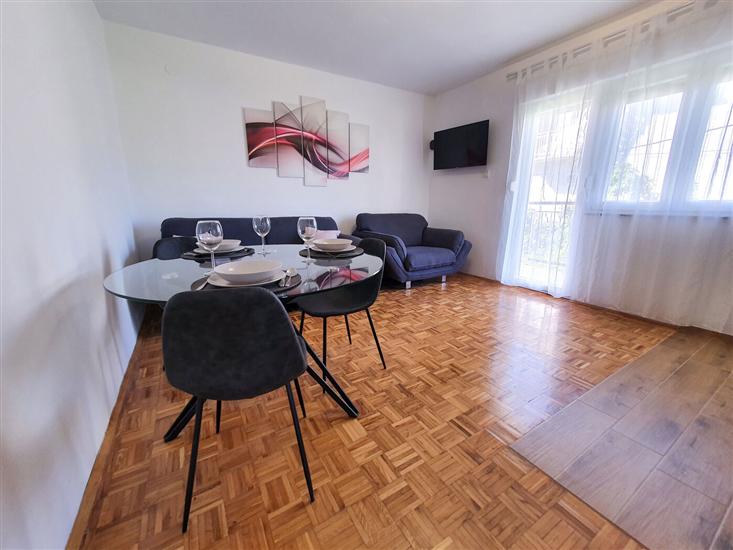 Apartment A2, for 3 persons