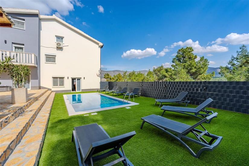 вилла Ivanovi Dvori