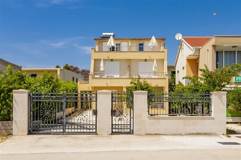 Apartmaji Apartments Mikulić