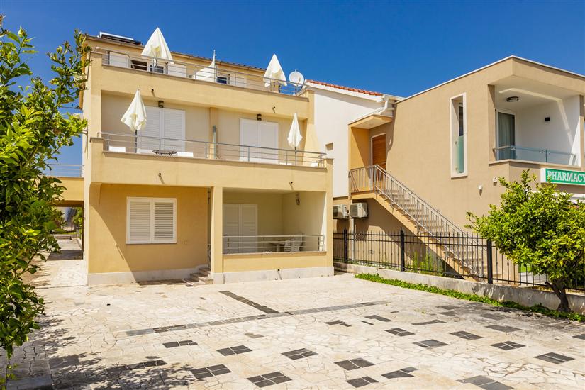 Apartmaji Apartments Mikulić