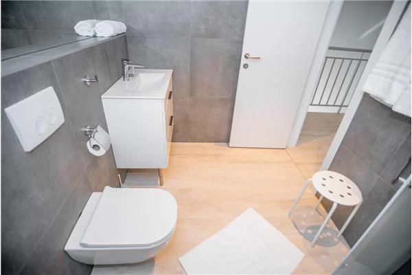 Hiša K1, na 6 osebe