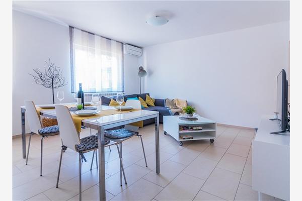Apartment A4, for 4 persons