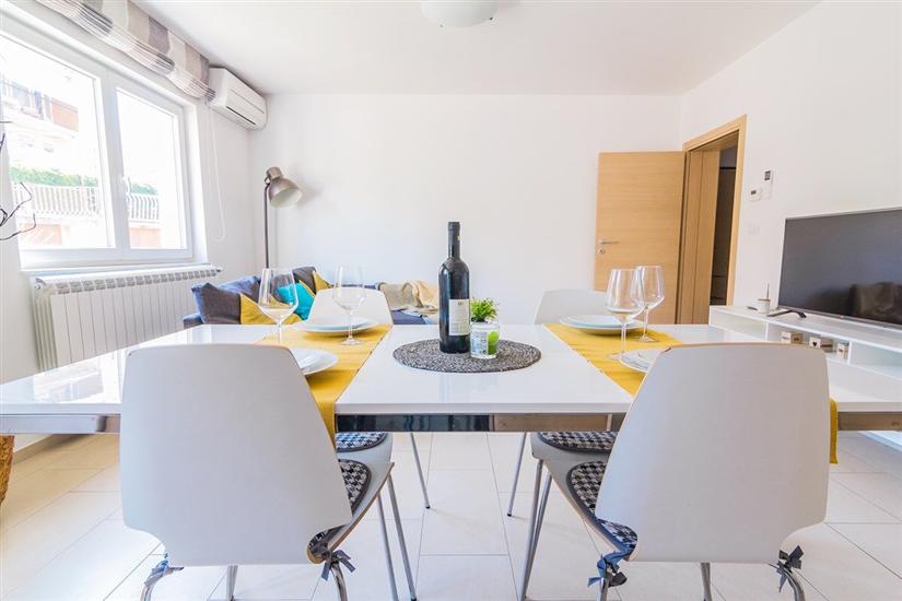 Apartment A4, for 4 persons