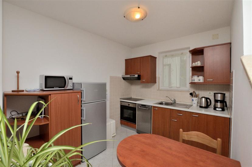 Apartment A1, for 5 persons