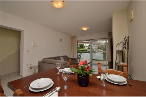 Apartment A1, for 5 persons