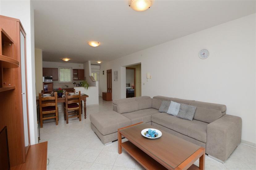 Apartment A1, for 5 persons