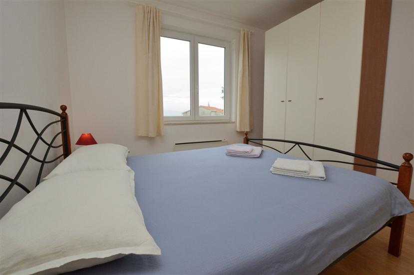 Apartment A1, for 5 persons