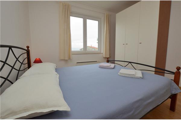 Apartment A1, for 5 persons