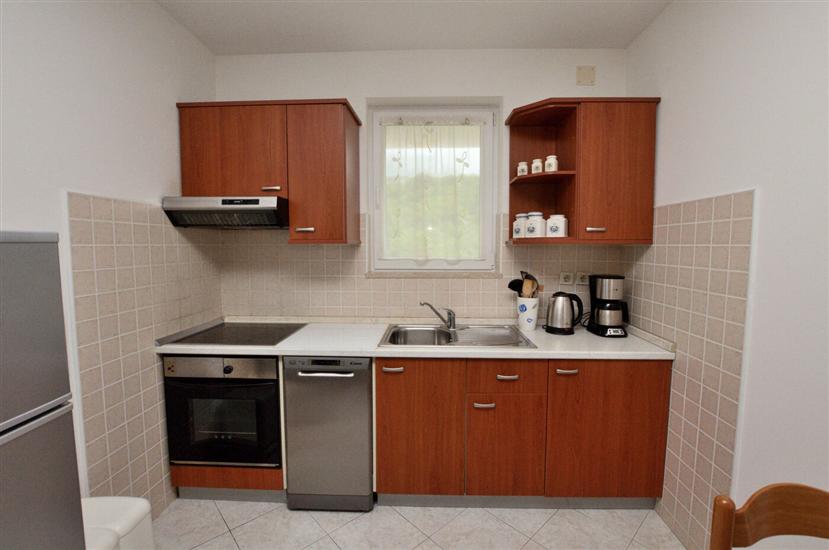 Apartment A1, for 5 persons