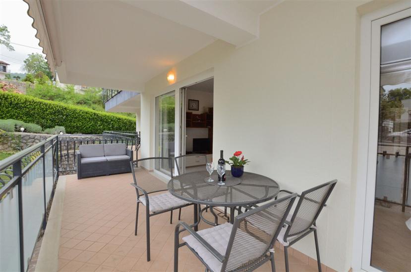 Apartment A1, for 5 persons