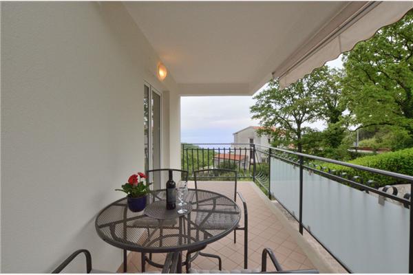 Apartment A1, for 5 persons