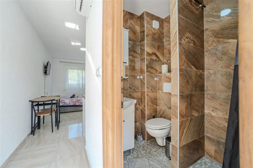 Room S2, for 2 persons