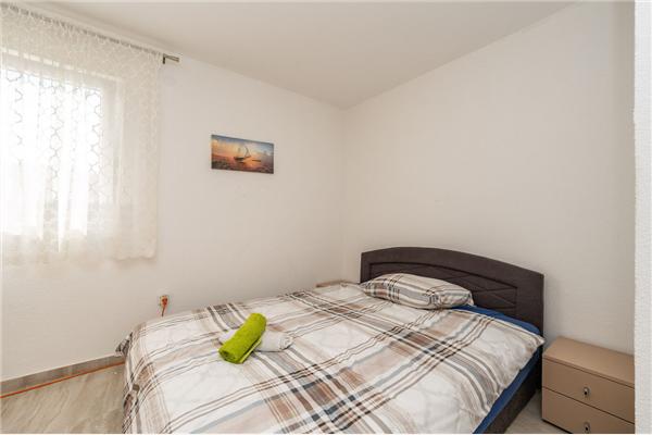 Room S5, for 2 persons