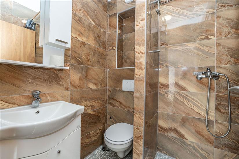 Room S5, for 2 persons