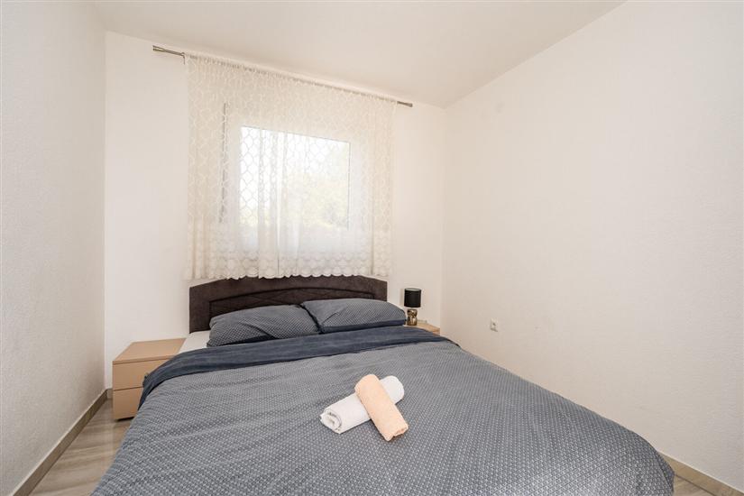 Room S6, for 2 persons