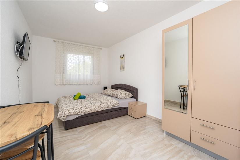 Room S7, for 2 persons