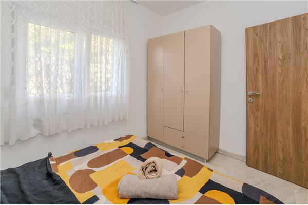 Apartment A8, for 6 persons