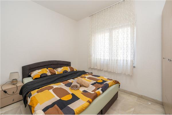 Apartment A8, for 6 persons