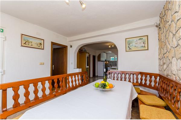 House K1, for 8 persons