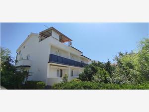 Apartment Ivanka Palit - island Rab, Size 70.00 m2, Airline distance to the sea 150 m, Airline distance to town centre 100 m