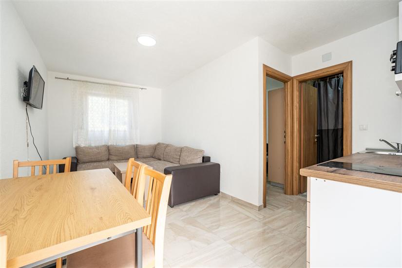 Apartment A4, for 4 persons