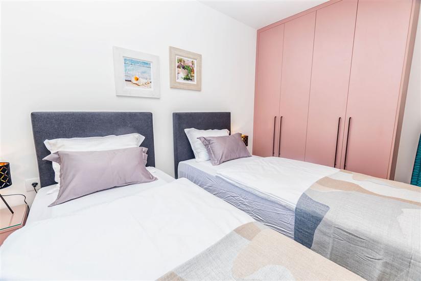 Apartment A1, for 3 persons