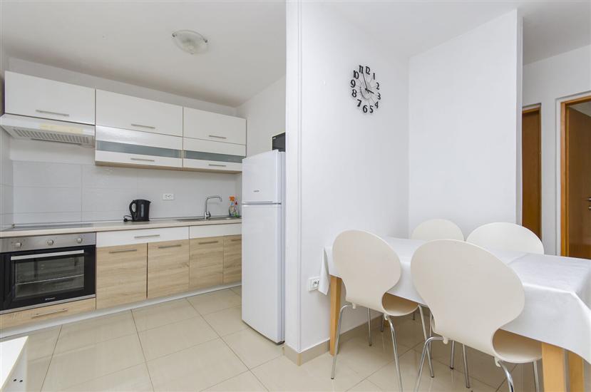 Apartment A1, for 8 persons