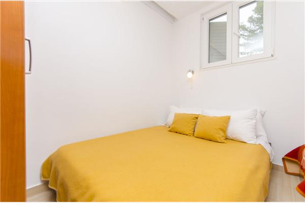 Apartment A1, for 8 persons