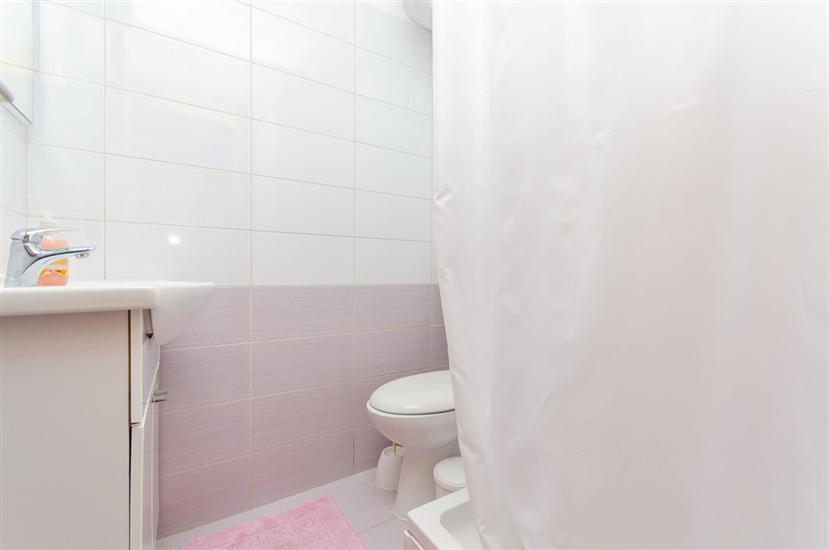 Apartment A1, for 8 persons