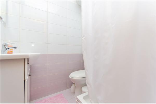 Apartment A1, for 8 persons