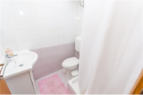 Apartment A1, for 8 persons