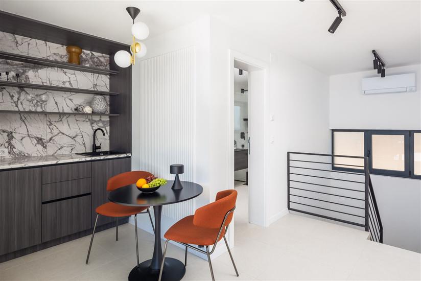 House K1, for 10 persons