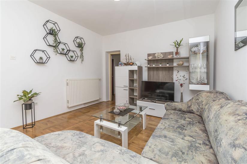 Apartman A2, na 5 osebe