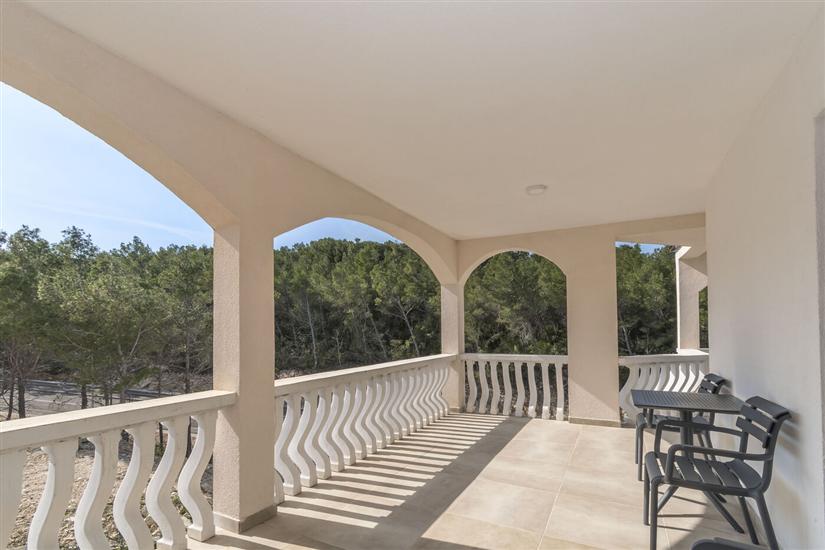 Room S2, for 2 persons