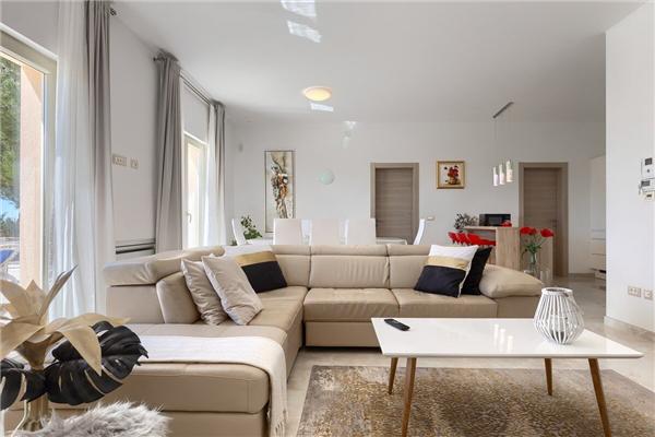 House K1, for 8 persons