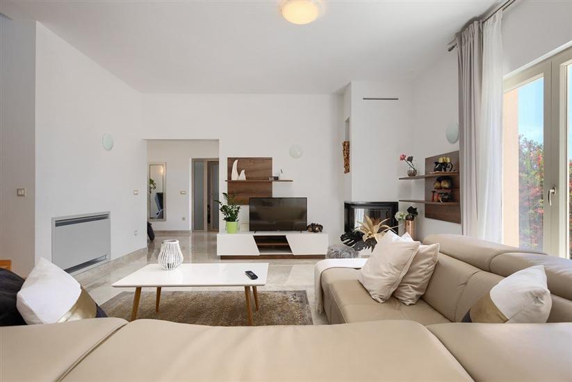 House K1, for 8 persons